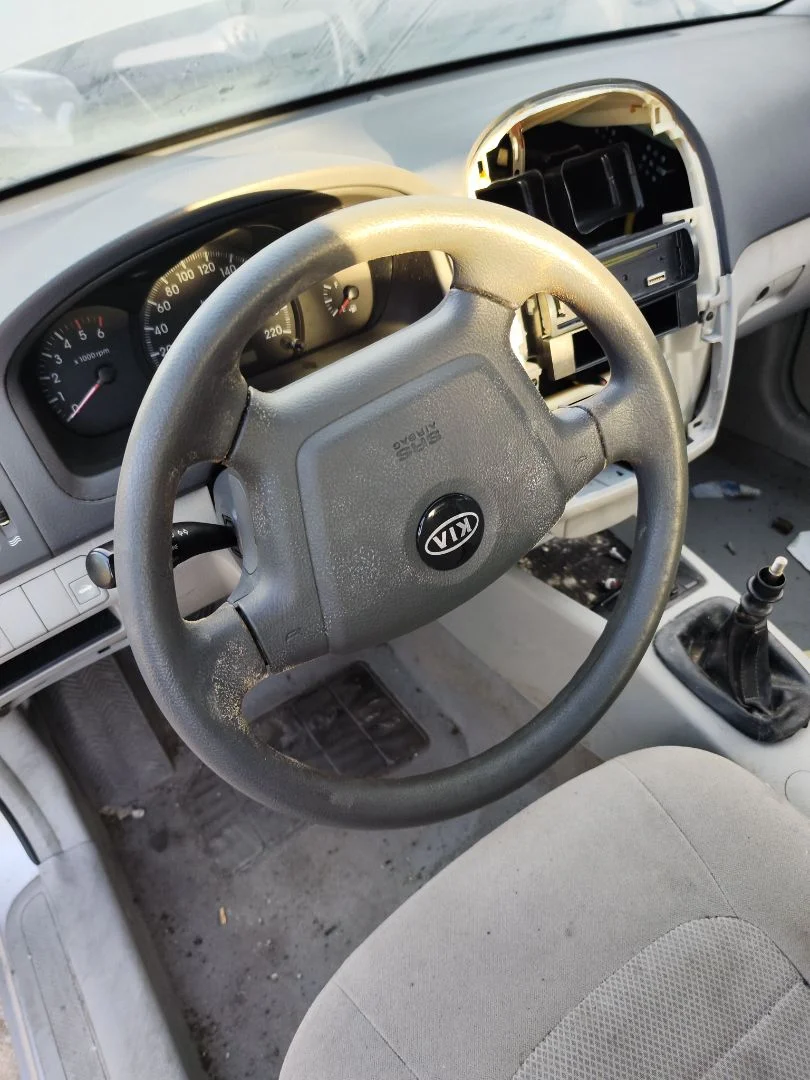Foto de VOLANTE KIA CERATO (LD) 1.5 CRDi (102 CV / 75 KW) referencia 561202F600NZ