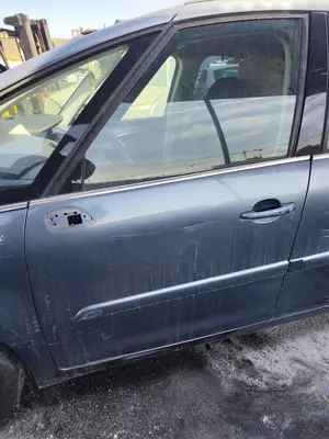 Foto de PUERTA DELANTERA IZQUIERDA CITROEN GRAND C4 PICASSO 1.6 16V HDi FAP (109 CV / 80 KW) foto 2