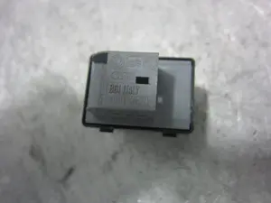 Foto de MANDO ELEVALUNAS DELANTERO DERECHO AUDI A5 CABRIOLET (8F7) 2.7 V6 24V TDI (190 CV / 140 KW) referencia 8K0959855A foto 4