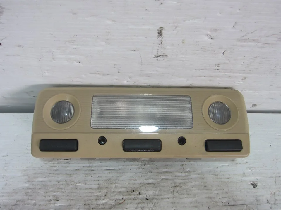 Foto de LUZ INTERIOR BMW SERIE 5 BERLINA (E39) 3.0 24V Turbodiesel CAT (184 CV / 135 KW) referencia 83695