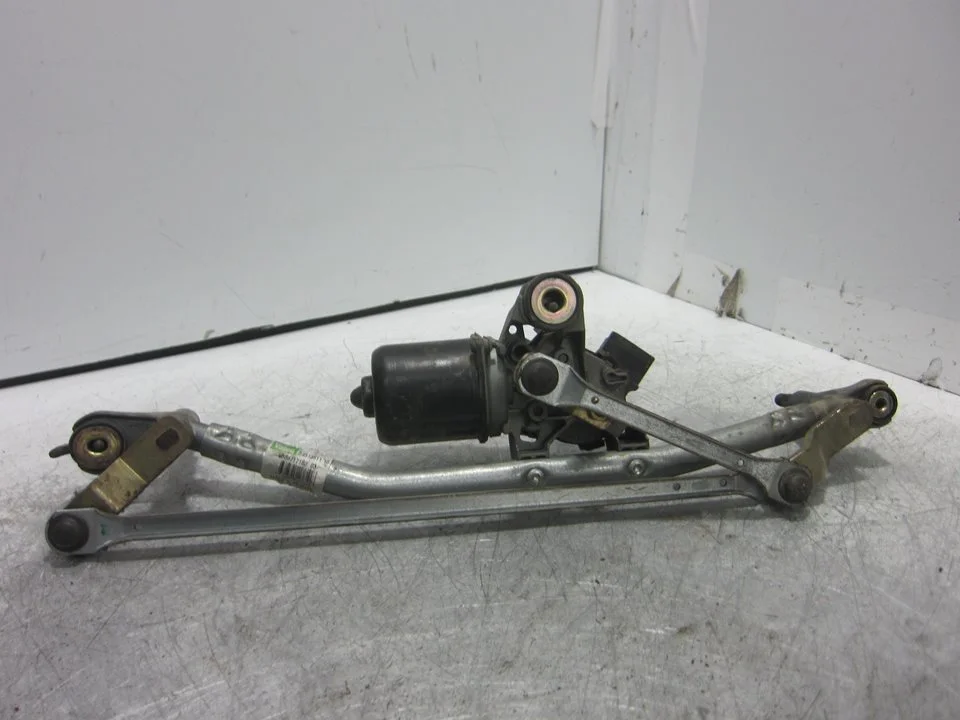 Foto de MOTOR LIMPIA DELANTERO CITROEN C3 1.4 HDi (68 CV / 50 KW) referencia 9638117180