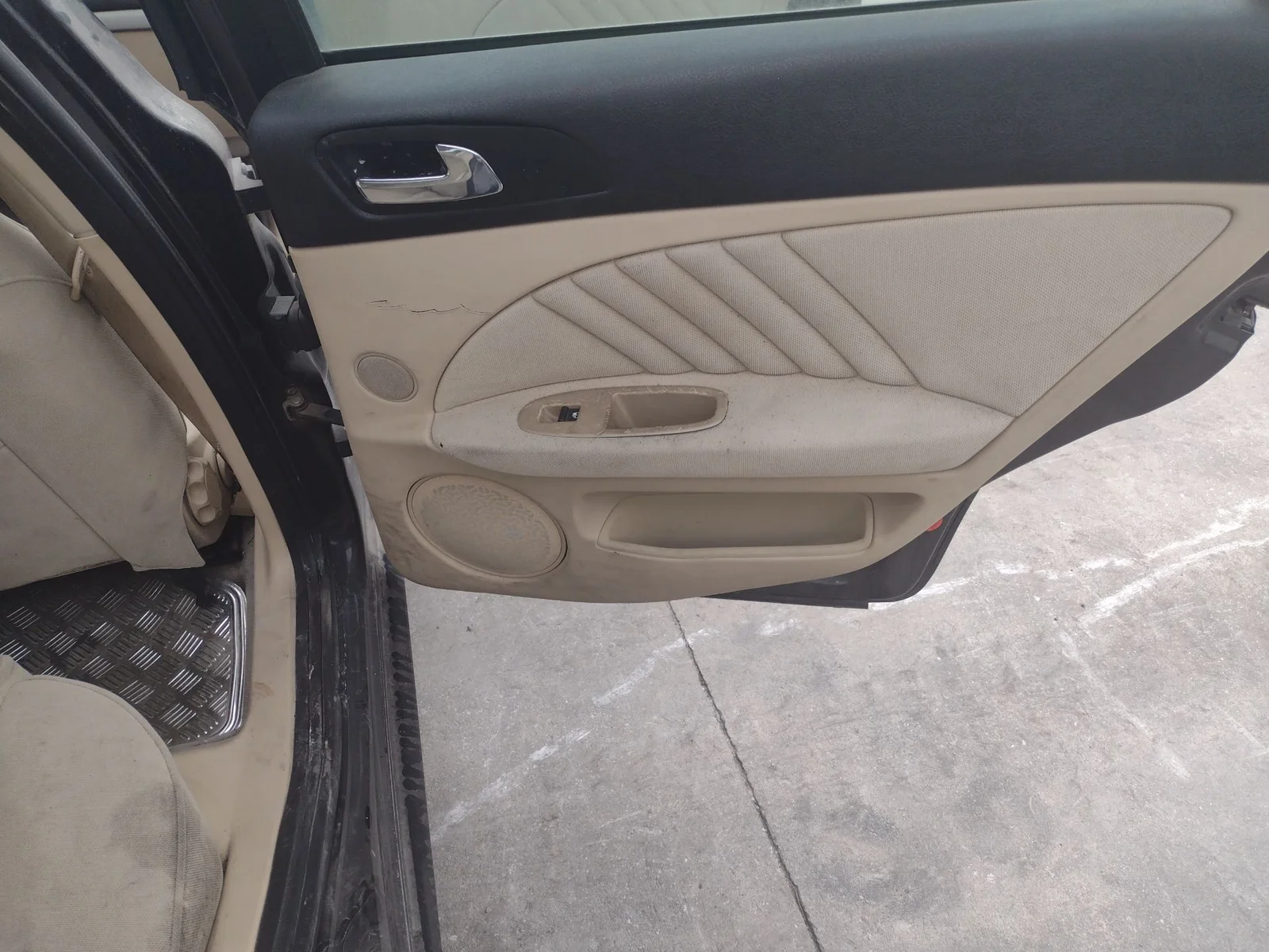 Foto de ELEVALUNAS TRASERO DERECHO ALFA ROMEO 159 (140) 1.9 JTD (M) 16V CAT (150 CV / 110 KW)