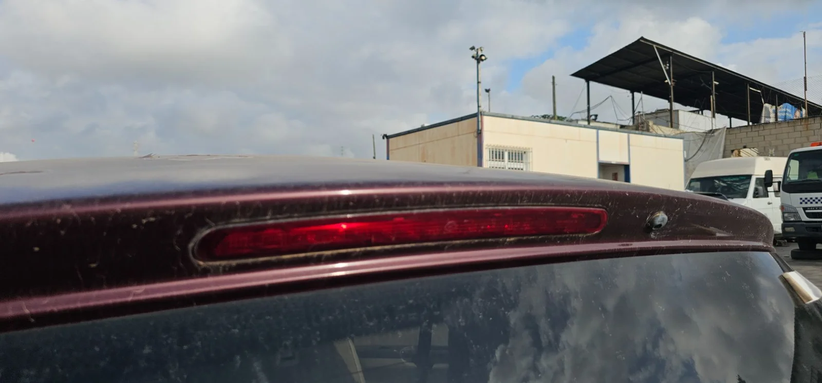 Foto de LUZ CENTRAL DE FRENO MERCEDES-BENZ CLASE R (BM 251) 3.0 CDI CAT (224 CV / 165 KW) referencia A251820115639