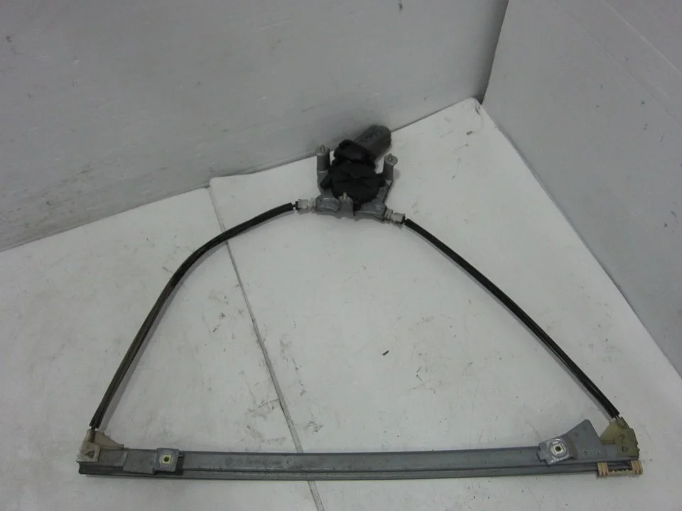 Foto de ELEVALUNAS DELANTERO DERECHO RENAULT SCENIC I (JA...) 1.9 dCi Diesel CAT (102 CV / 75 KW) referencia 400732T1