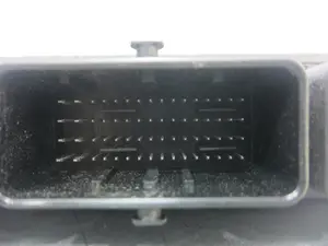 Foto de CENTRALITA MOTOR UCE RENAULT MEGANE III BERLINA 5P 1.6 16V CAT (101 CV / 74 KW) referencia 237101370R foto 6