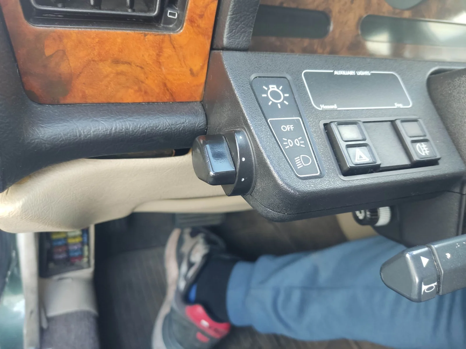 Foto de MANDO LUCES JAGUAR XJ 4.0 CAT (222 CV / 163 KW)