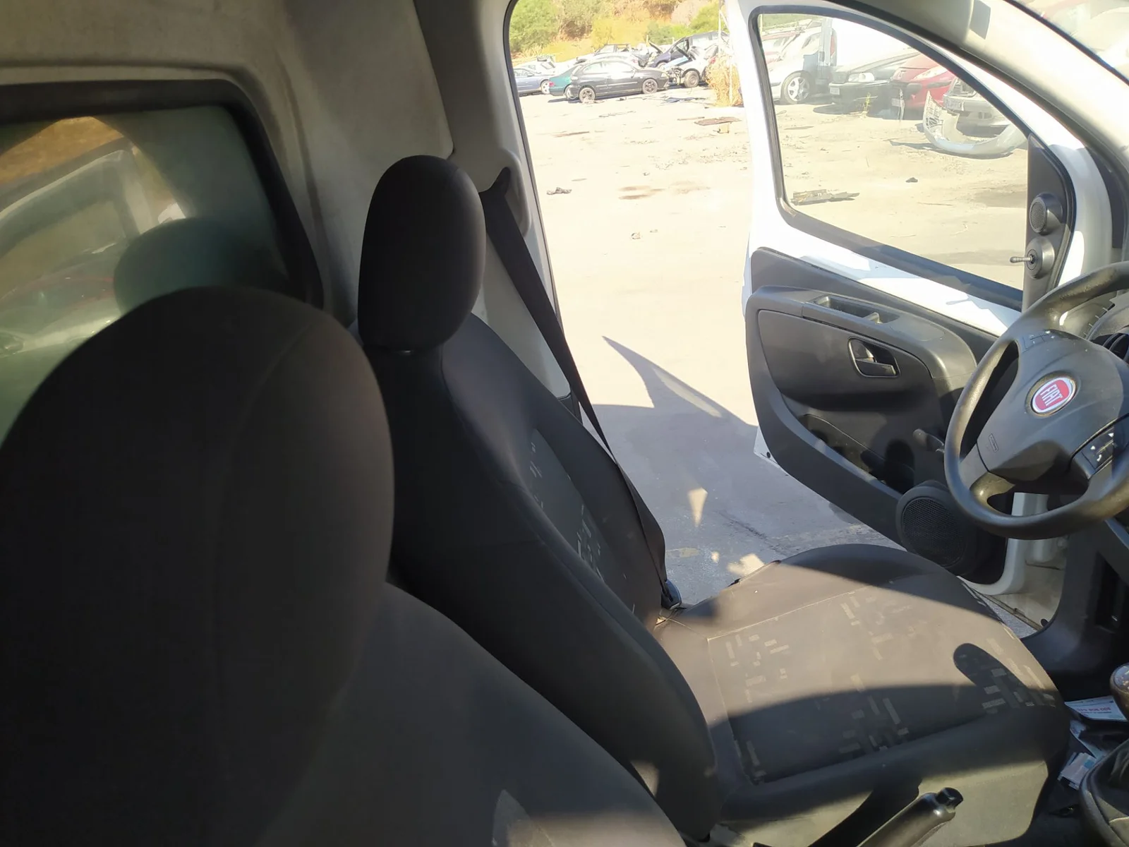 Foto de CINTURON SEGURIDAD DELANTERO IZQUIERDO FIAT III FIORINO (225) 1.3 16V JTD CAT (75 CV / 55 KW) referencia 0735632225