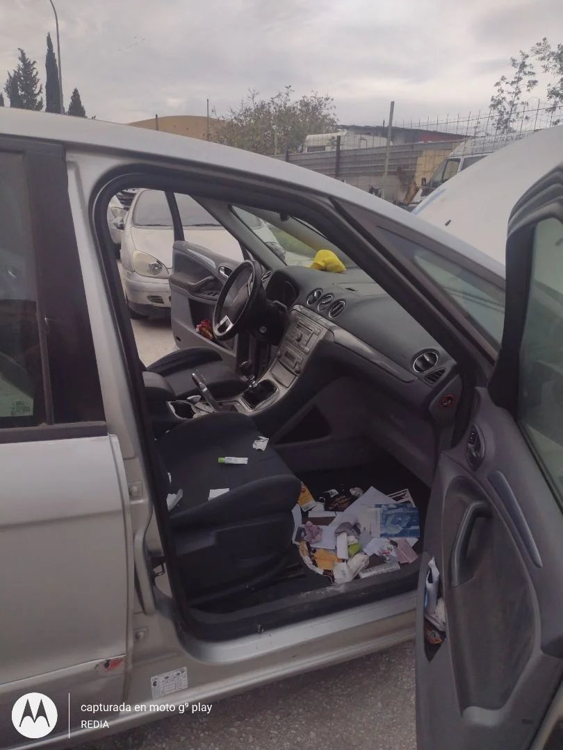 Foto de GOMAS CONTORNO PUERTA FORD S-MAX (CA1) 2.0 TDCi CAT (140 CV / 103 KW)