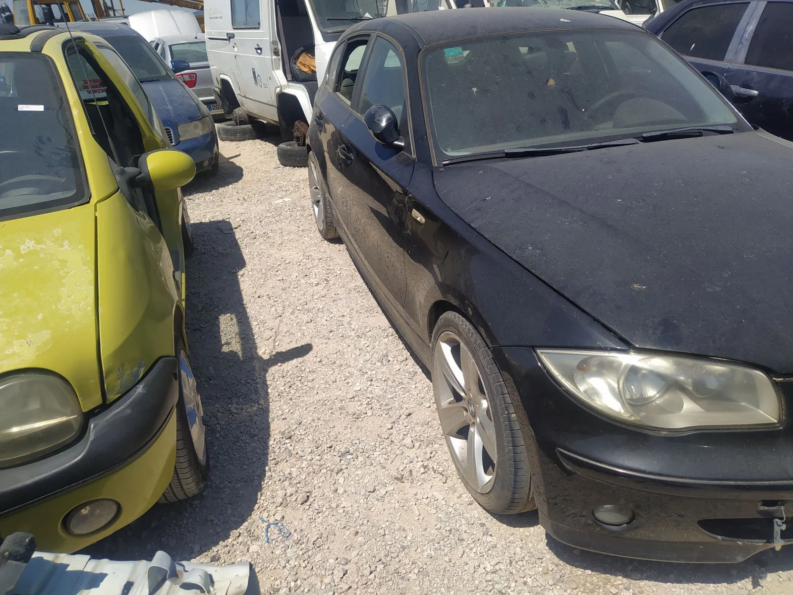 Foto de FARO ANTINIEBLA DERECHO BMW SERIE 1 BERLINA (E81/E87) 2.0 16V Diesel (163 CV / 120 KW) referencia 63177181288
