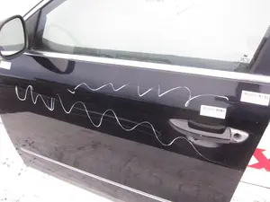 Foto de PUERTA DELANTERA IZQUIERDA VOLKSWAGEN PASSAT BERLINA (3C2) 2.0 TDI (140 CV / 103 KW) foto 8
