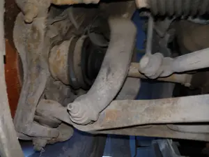 Foto de BIELETA ESTABILIZADORA DELANTERA IZQUIERDA ALFA ROMEO 147 (190) 1.9 JTD CAT (110 CV / 81 KW)