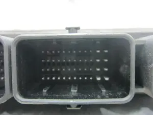 Foto de CENTRALITA MOTOR UCE PEUGEOT 407 2.0 16V HDi FAP CAT (RHR / DW10BTED4) (136 CV / 100 KW) referencia 9656412980 foto 3