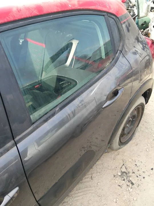 Foto de PUERTA TRASERA DERECHA CITROEN C3