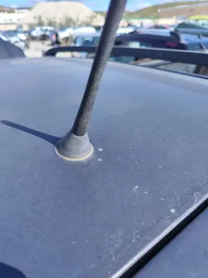 Foto de BASE DE ANTENA SKODA YETI (5L)(2009) 2.0 TDI (110 CV / 81 KW)