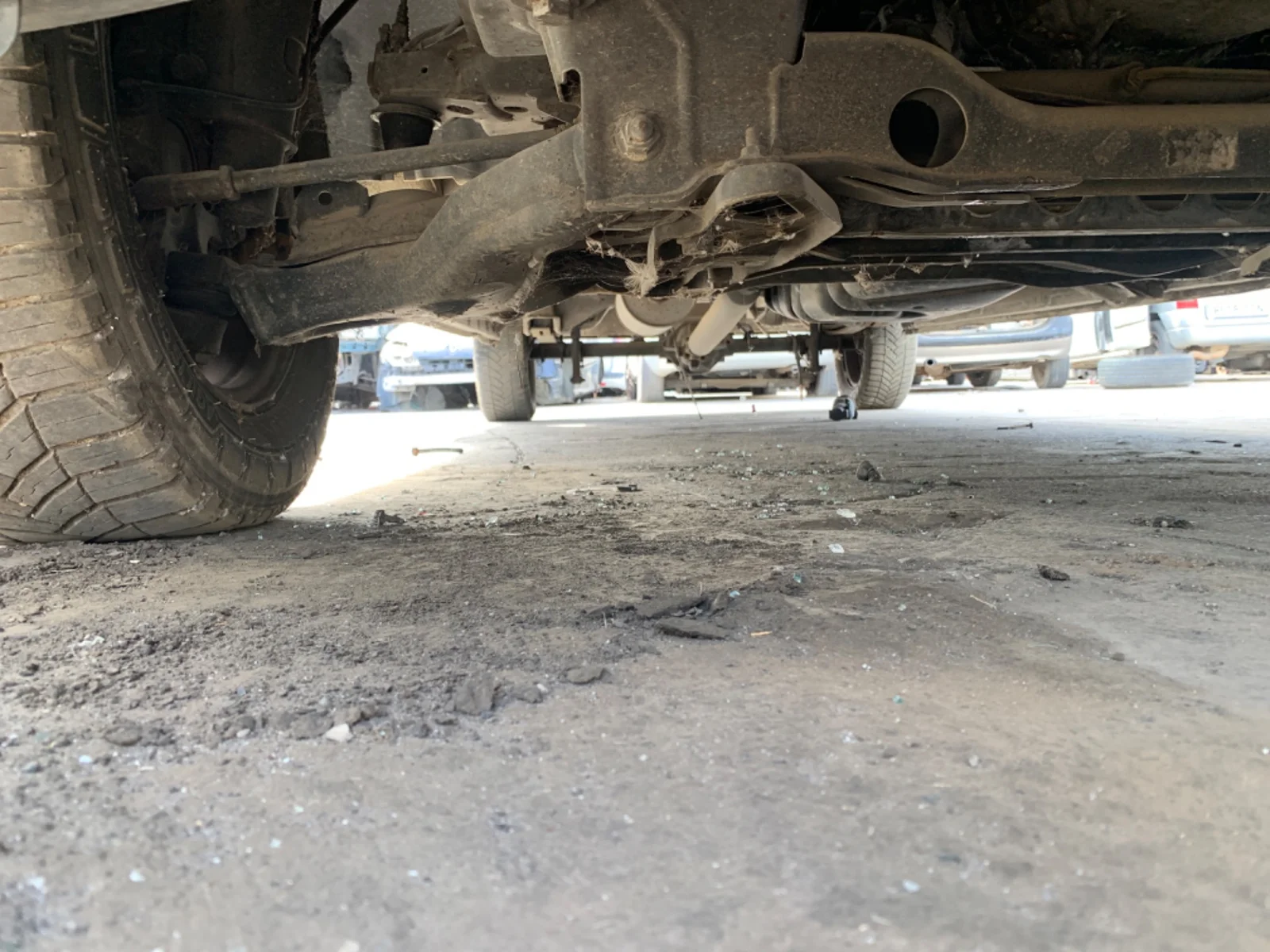Foto de BARRA ESTABILIZADORA DELANTERA VOLKSWAGEN CRAFTER FURGÓN (2E) 2.5 TDI DPF (109 CV / 80 KW)