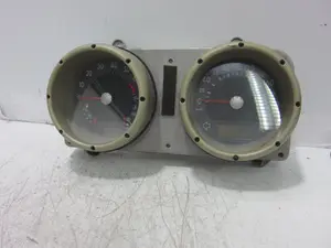 Foto de CUADRO INSTRUMENTOS VOLKSWAGEN POLO III BERLINA (6N2) 1.4 16V (75 CV / 55 KW) referencia 5411007100