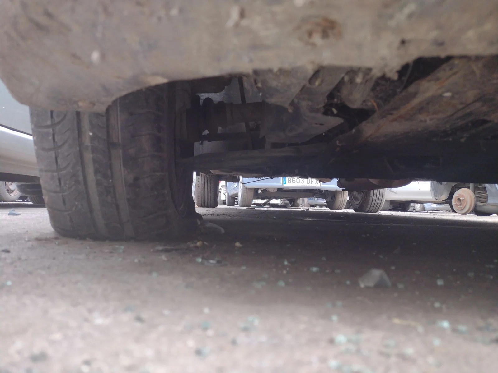 Foto de BRAZO SUSPENSION DELANTERO IZQUIERDO PEUGEOT PARTNER (S2) 1.9 Diesel (69 CV / 51 KW)