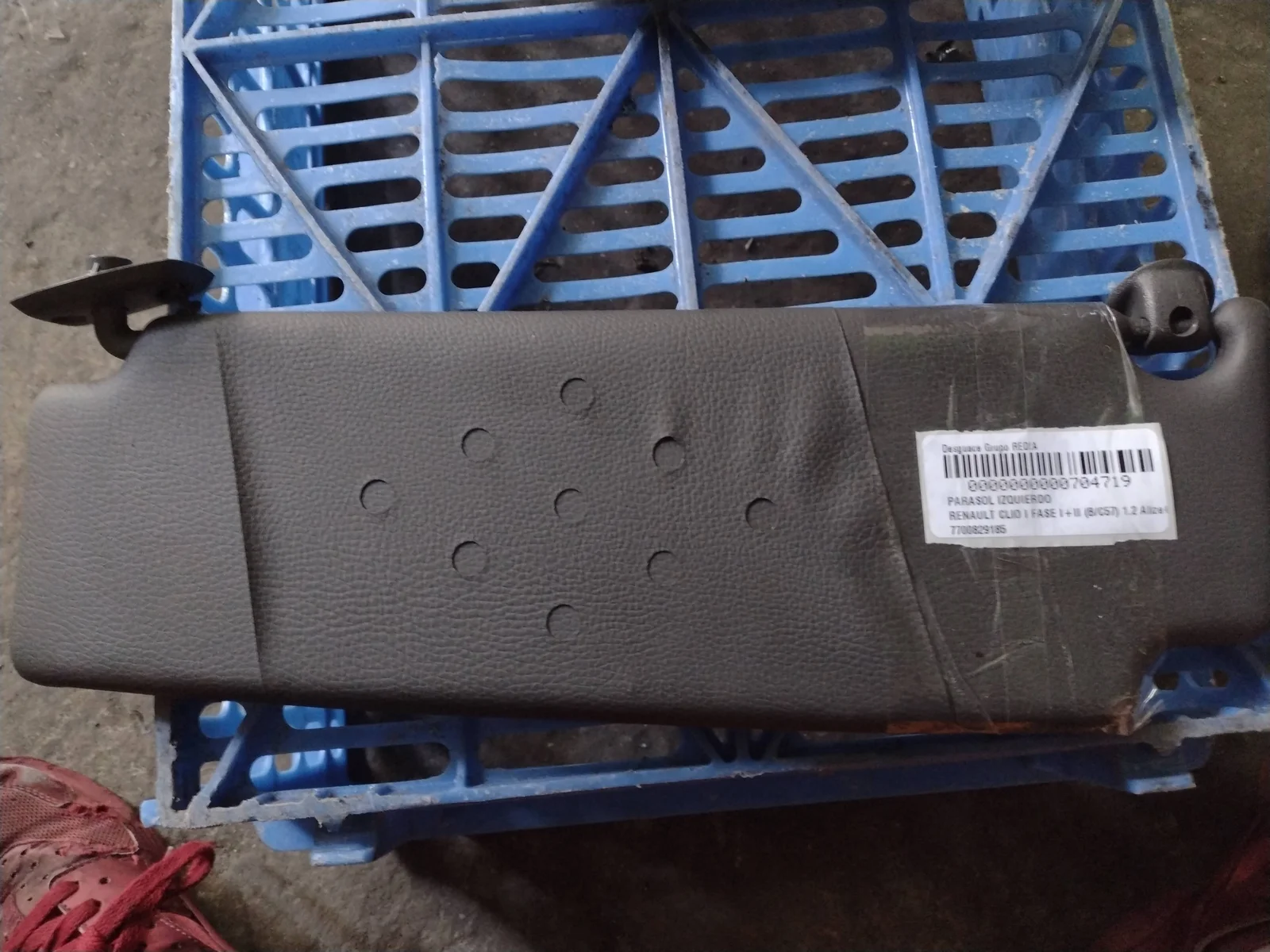 Foto de PARASOL IZQUIERDO RENAULT CLIO I FASE I / II (B/C57) referencia 7700829185