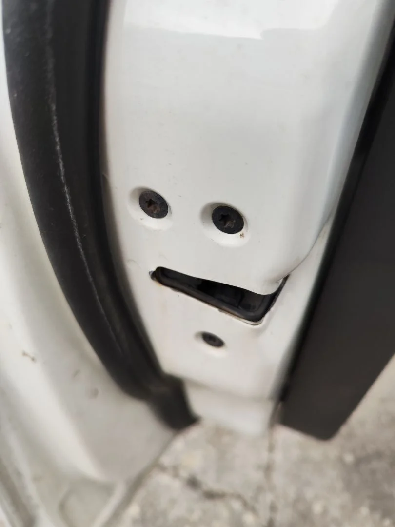 Foto de CERRADURA PUERTA DELANTERA IZQUIERDA FORD FOCUS BERLINA (CAP) 1.6 TDCi CAT (90 CV / 66 KW)