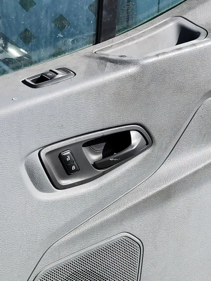 Foto de MANETA INTERIOR DELANTERA DERECHA FORD TRANSIT CHASIS CABINA (TTG) 2.0 TDCi CAT (170 CV / 125 KW)