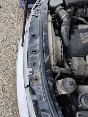 Foto de PANEL FRONTAL LAND ROVER RANGE ROVER (LM) 4.4 V8 CAT (306 CV / 225 KW)