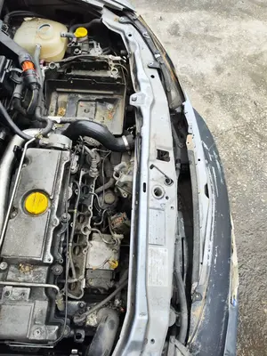 Foto de PANEL FRONTAL OPEL ZAFIRA A 2.0 DTI (101 CV / 74 KW)