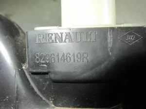 Foto de MANDO ELEVALUNAS TRASERO IZQUIERDO RENAULT CAPTUR I 1.5 dCi Diesel FAP Energy (90 CV / 66 KW) referencia 829614619R foto 4
