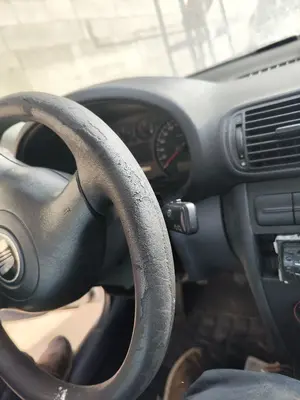 Foto de VOLANTE SEAT LEON (1M1) 1.6 (101 CV / 74 KW) referencia 1M0419091F FKZ foto 4