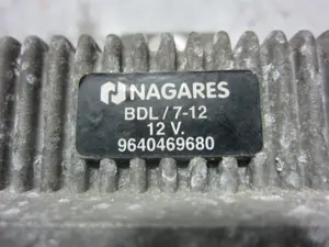 Foto de CAJA PRECALENTAMIENTO CITROEN XSARA PICASSO 2.0 HDi CAT (RHY / DW10TD) (90 CV / 66 KW) referencia 9640469680 foto 5