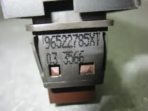 Foto de INTERRUPTOR PEUGEOT 207 CC CABRIO-COUPÉ 1.6 16V (120 CV / 88 KW) referencia 96522785XT foto 3