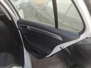 Foto de ELEVALUNAS TRASERO DERECHO VOLKSWAGEN GOLF VII BERLINA (BQ1/BE2) 1.6 TDI (116 CV / 85 KW) referencia 5G4839462C foto 4