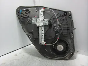 Foto de ELEVALUNAS TRASERO DERECHO FORD FIESTA (CNN) 1.25 16V CAT (82 CV / 60 KW) referencia C1BBA045H22AC foto 3