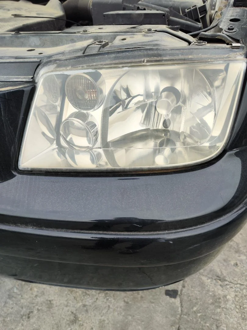 Foto de FARO IZQUIERDO VOLKSWAGEN BORA BERLINA (1J2)(1998) 1.9 TDI (110 CV / 81 KW)