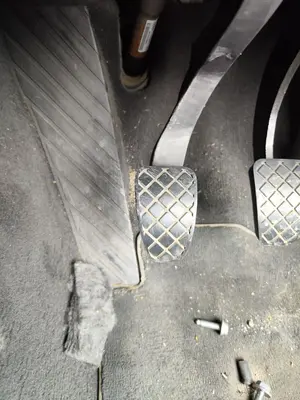 Foto de PEDAL EMBRAGUE AUDI A5 COUPE (8T) 2.0 16V TDI (170 CV / 125 KW)