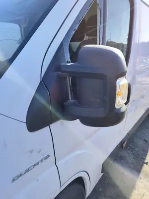 Foto de RETROVISOR IZQUIERDO FIAT DUCATO 3 MAXI FURGÓN TS 35 (295) 2.3 JTD CAT (148 CV / 109 KW) referencia 735782747 foto 3