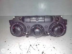 Foto de MANDO CALEFACCION / AIRE ACONDICIONADO SEAT LEON (1P1) 1.9 TDI (105 CV / 77 KW) referencia 1T2820045B