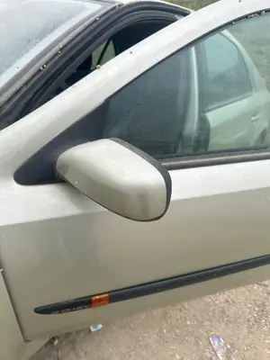 Foto de RETROVISOR IZQUIERDO RENAULT LAGUNA II (BG0) 2.0 (135 CV / 99 KW) foto 2