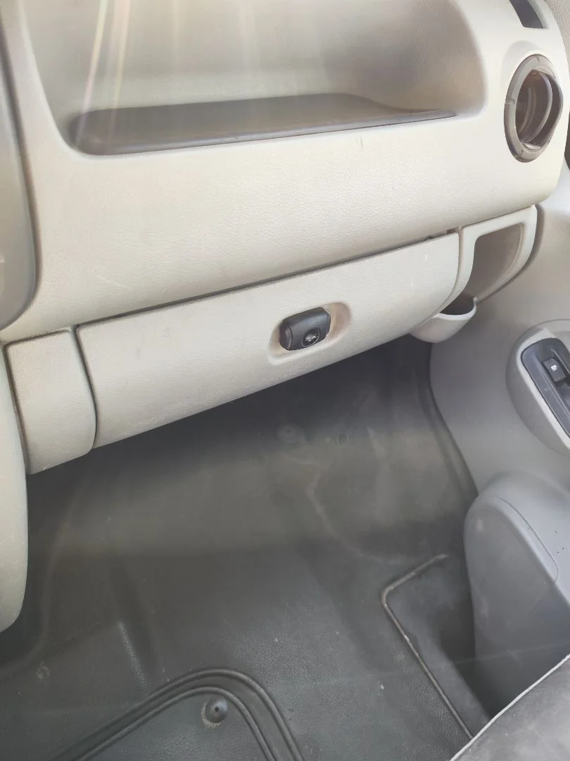 Foto de GUANTERA NISSAN INTERSTAR (X70) 2.5 dCi Diesel CAT (114 CV / 84 KW)