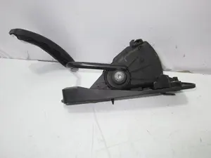 Foto de POTENCIOMETRO PEDAL RENAULT ESPACE IV (JK0) 2.2 dCi Turbodiesel (150 CV / 110 KW) referencia 8200007513 foto 4