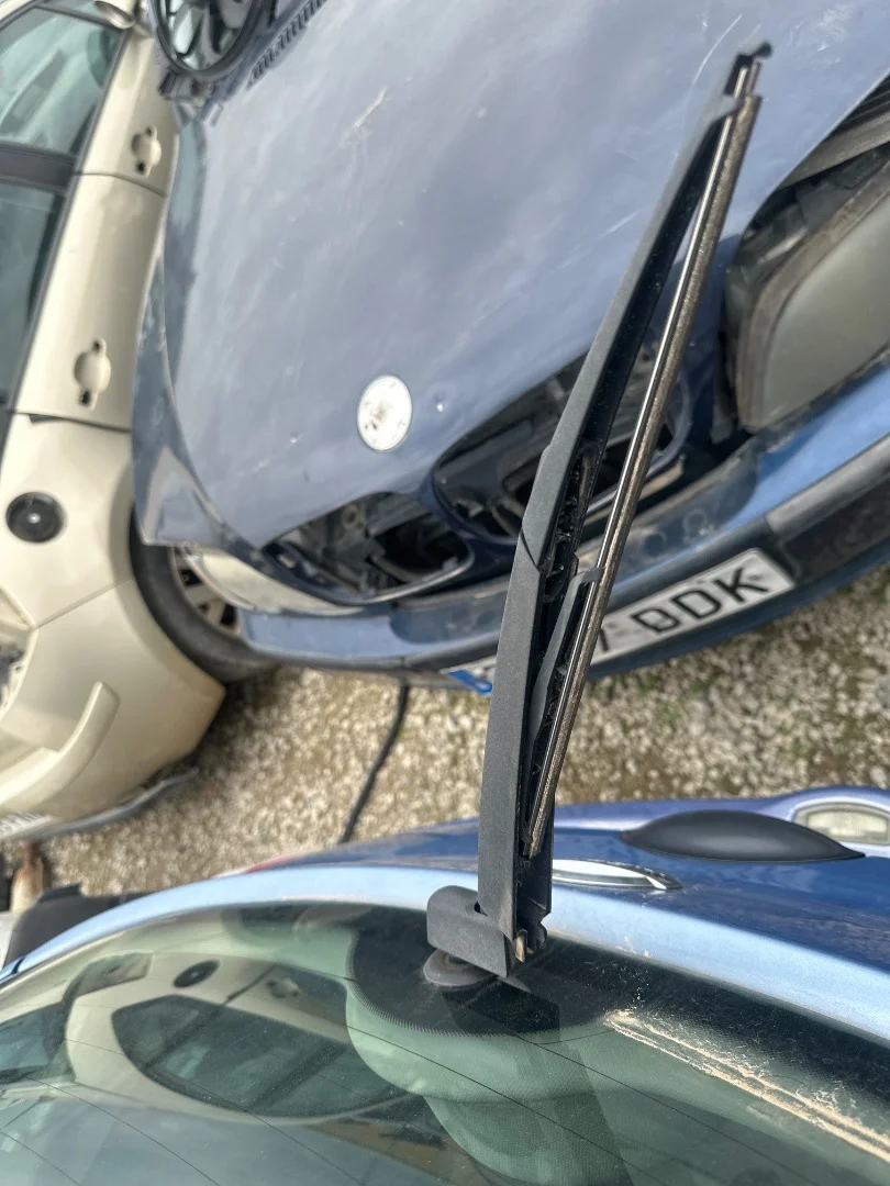 Foto de BRAZO LIMPIA TRASERO NISSAN MICRA (K12E) 1.2 CAT (65 CV / 48 KW)