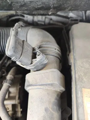 Foto de CAUDALIMETRO VOLKSWAGEN TOURAN (1T1) 1.9 TDI (105 CV / 77 KW)