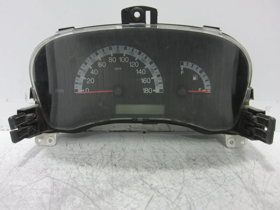 Foto de CUADRO INSTRUMENTOS FIAT II PUNTO (188) BERLINA 1.2 CAT (60 CV / 44 KW) referencia 46753571