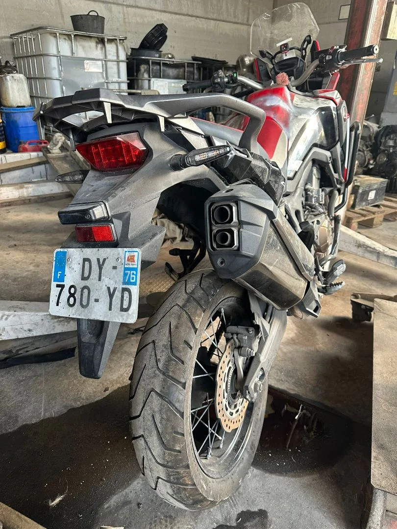 Foto de LLANTA TRASERA HONDA CRF 1000L AFRICA TWIN 998 cm3 - 70 kW (95 CV / 70 KW)