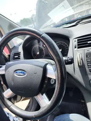 Foto de VOLANTE FORD C-MAX (CB3)(2007) 1.8 TDCi Turbodiesel CAT (116 CV / 85 KW) referencia 1302506 foto 2