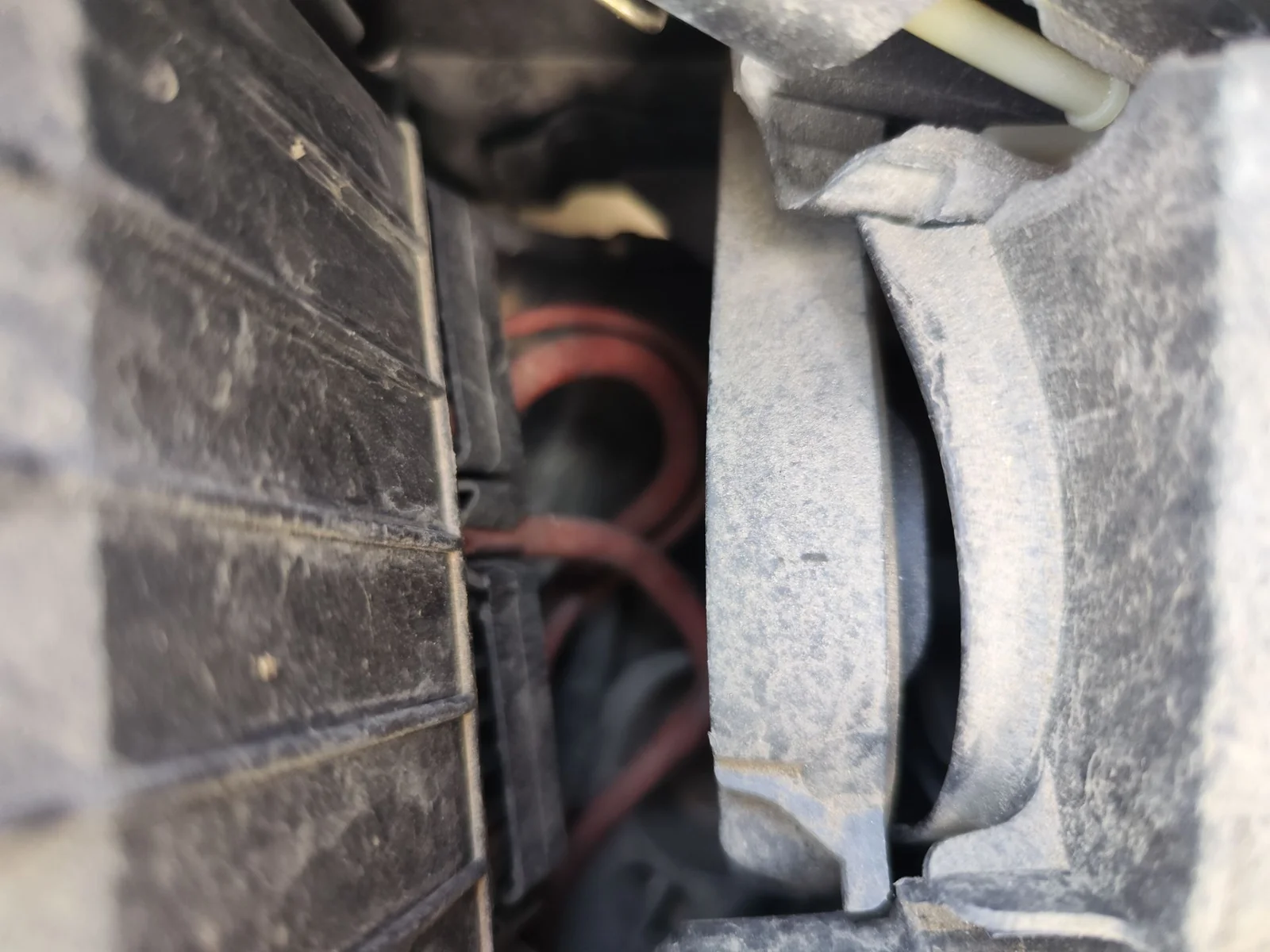 Foto de CAJA PRECALENTAMIENTO VOLKSWAGEN TOURAN (1T1) 1.9 TDI (105 CV / 77 KW)