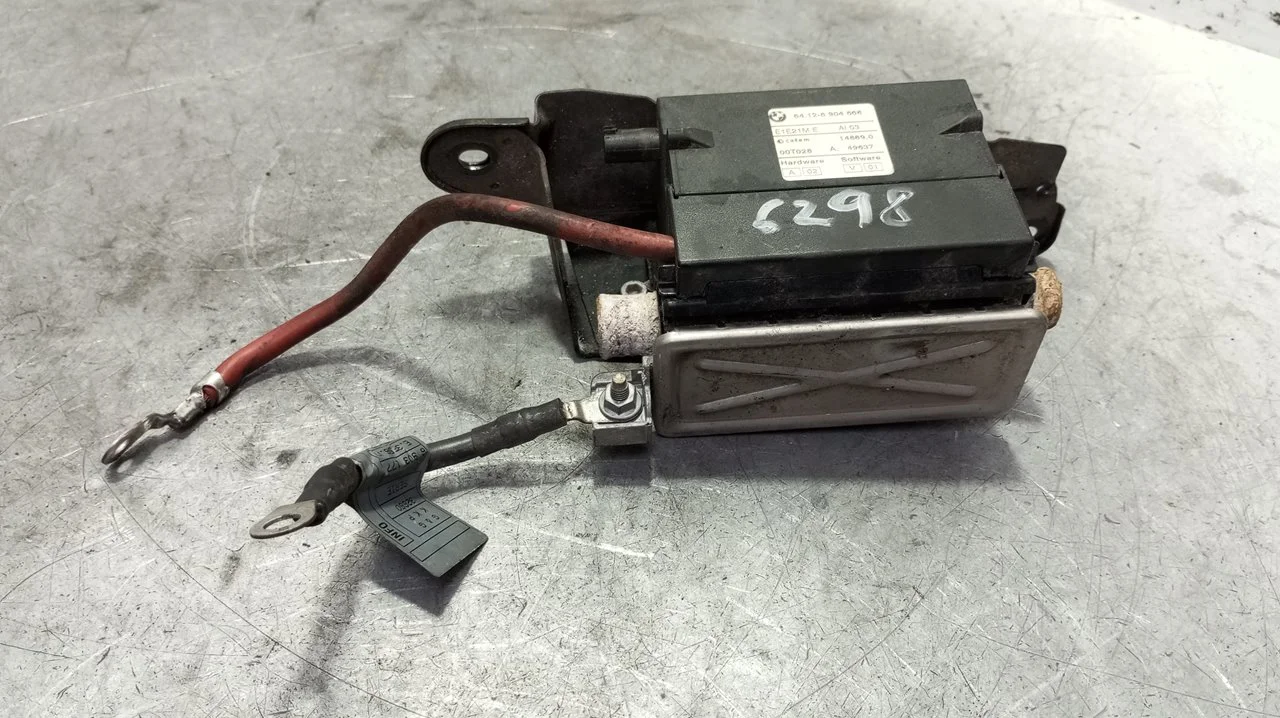 Foto de VALVULA INTERCAMBIO DE CALEFACCION BMW SERIE 3 BERLINA (E46) 2.0 16V Diesel CAT (136 CV / 100 KW) referencia 64126904668