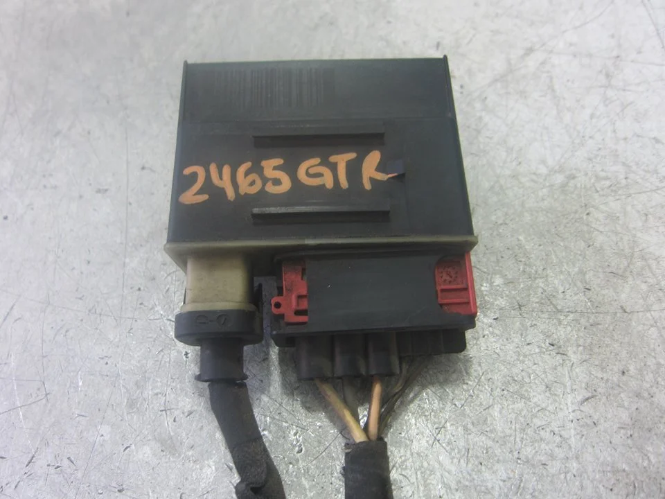 Foto de CAJA PRECALENTAMIENTO PEUGEOT 407 referencia 9662570880