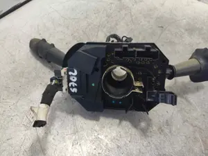 Foto de MANDO MULTIFUNCION ALFA ROMEO 147 (190) 1.6 16V CAT (105 CV / 77 KW) referencia 735293303 foto 4