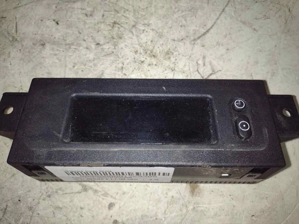 Foto de PANTALLA MULTIFUNCION OPEL MERIVA B referencia 13242079