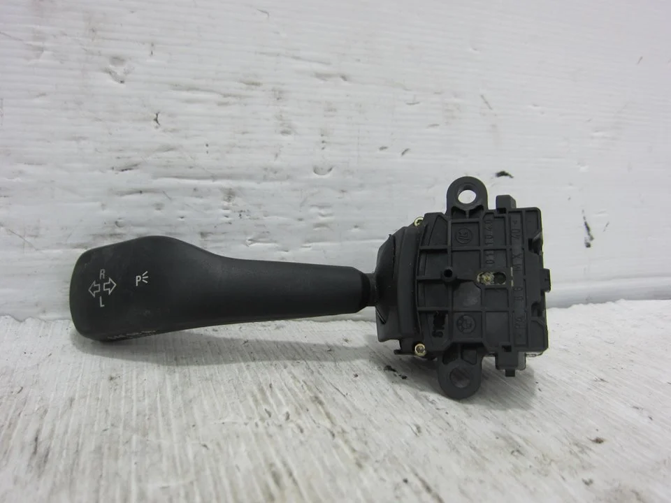 Foto de MANDO INTERMITENTES BMW SERIE 3 COMPACTO (E46) 2.0 16V Diesel CAT (150 CV / 110 KW) referencia 8363662